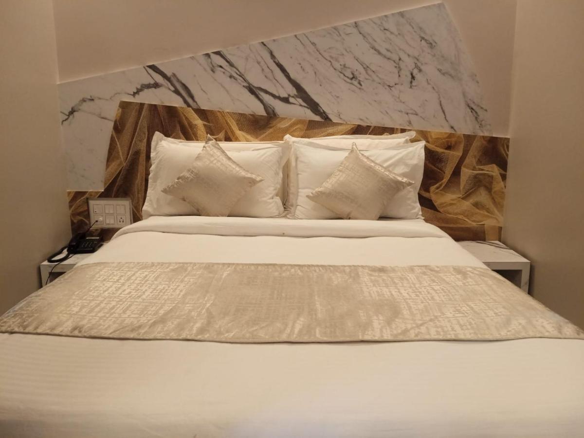 Mannars Deluxe Lodge Májszúr Kültér fotó